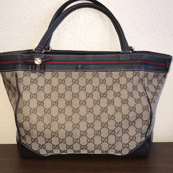 Gucci Handbags - Gucci Mayfair Tote